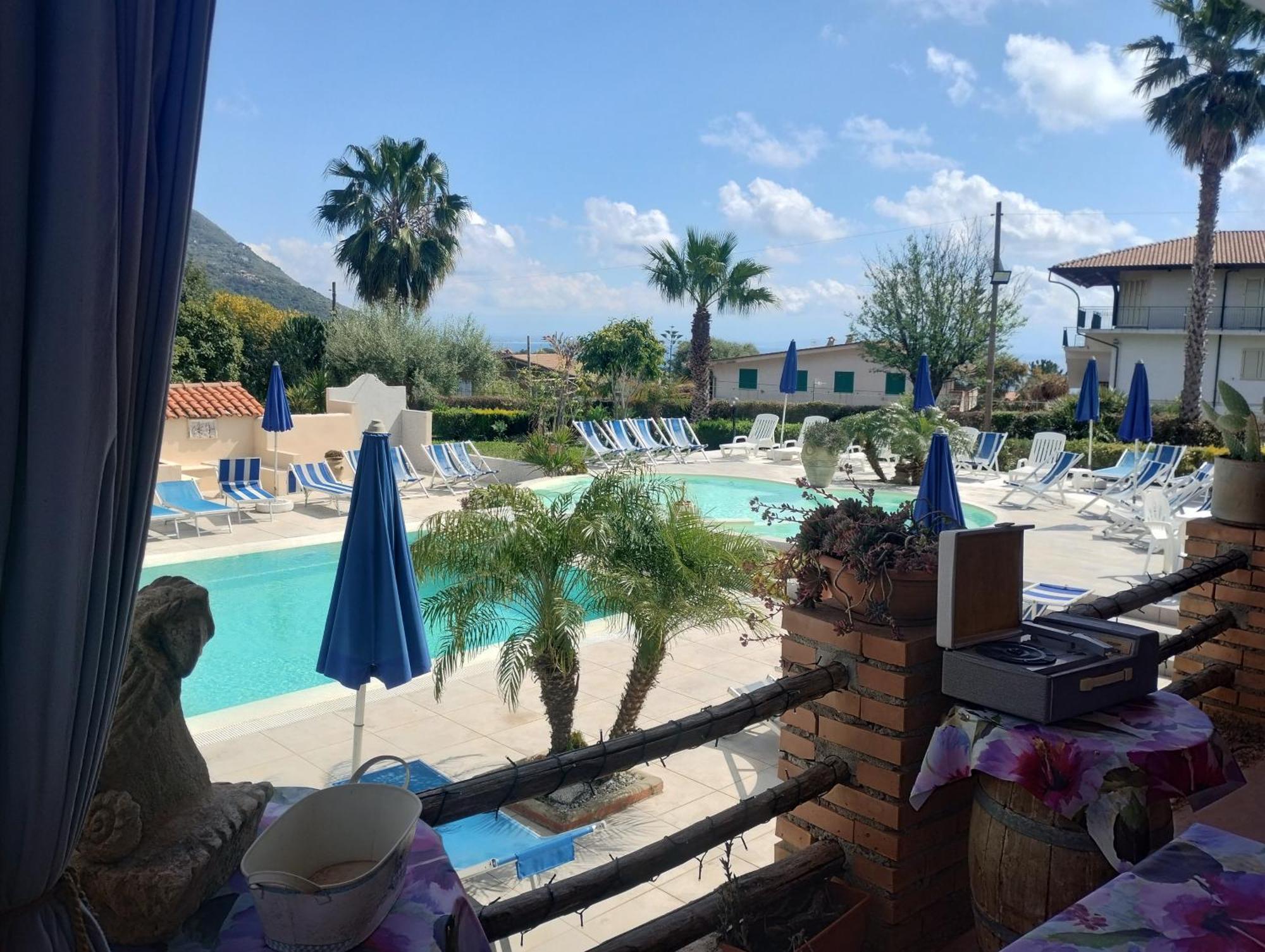 Agriturismo Heaven Capo Vaticano Exteriör bild